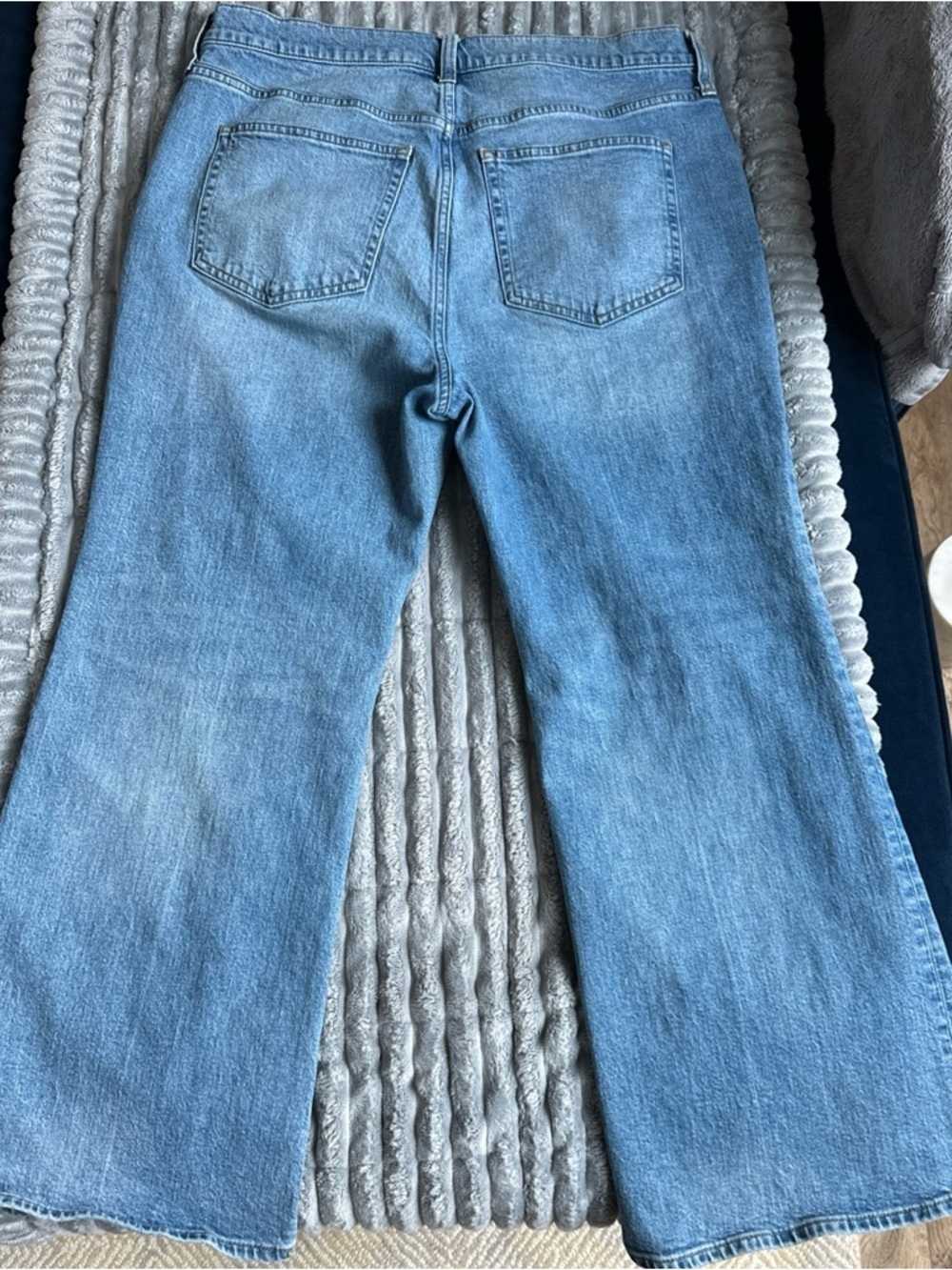 J. Crew Semi Stretch High Rise Cropped Kick Out wide leg Light Blue Denim Jeans - Picture 7 of 13